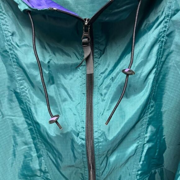 Vintage Helly Hansen Light Windbreaker - Picture 4 of 5